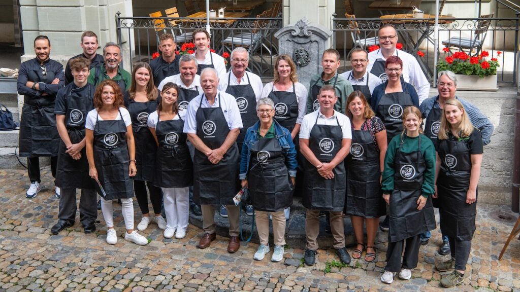 Equipe présente é Burgdorf pour présenter les mets en accords avec les vins des appellations Epesses, Calamin et Villette en 2023