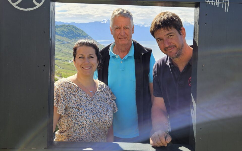 Photo de Aurélie, Sébastien et Jean-Marc badoux Parisod, vignerons à Chenaux en Lavaux